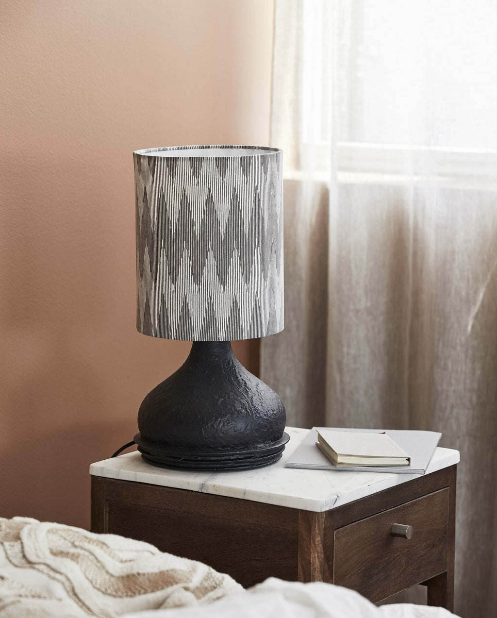 ARITO TABLE LAMP
