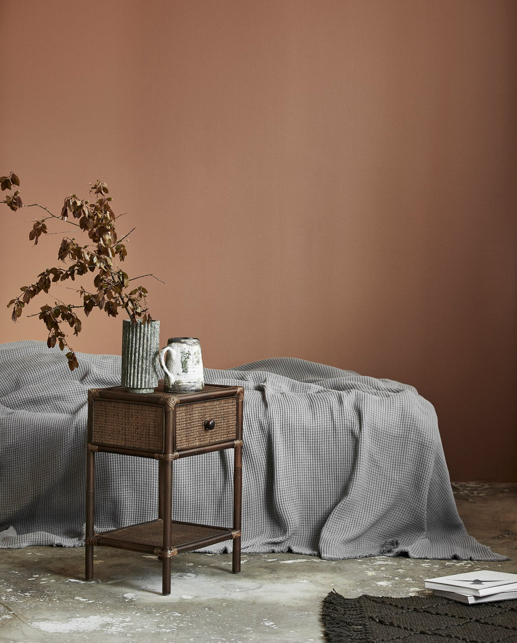 COLONIAL HAYES SIDE TABLE, BROWN