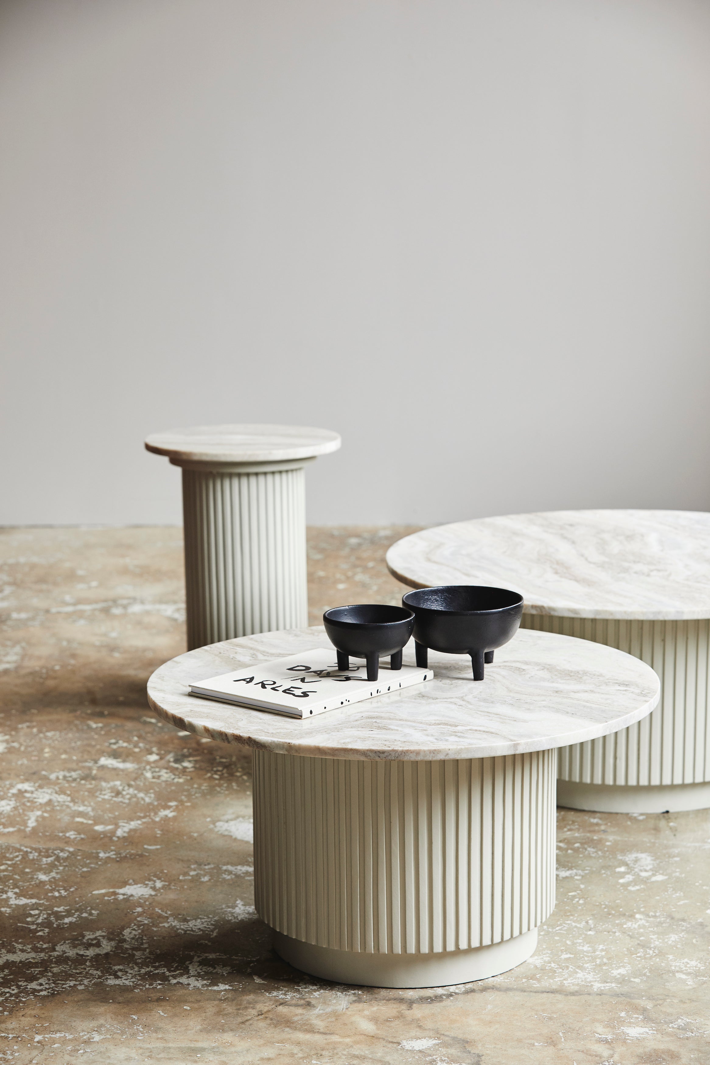 ERIE IVORY round coffee table, marble top, Ø 75